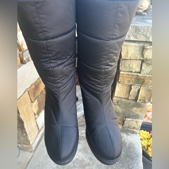 Kate Spade Cagney Wedge black quilted boots with pink lining Sz-7.  E - Picture 9 of 14